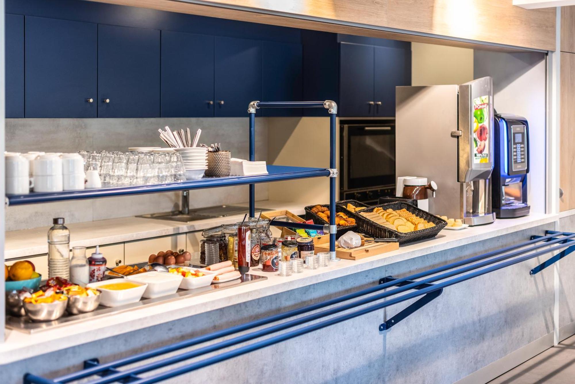Ibis Budget Villefranche Limas Ngoại thất bức ảnh