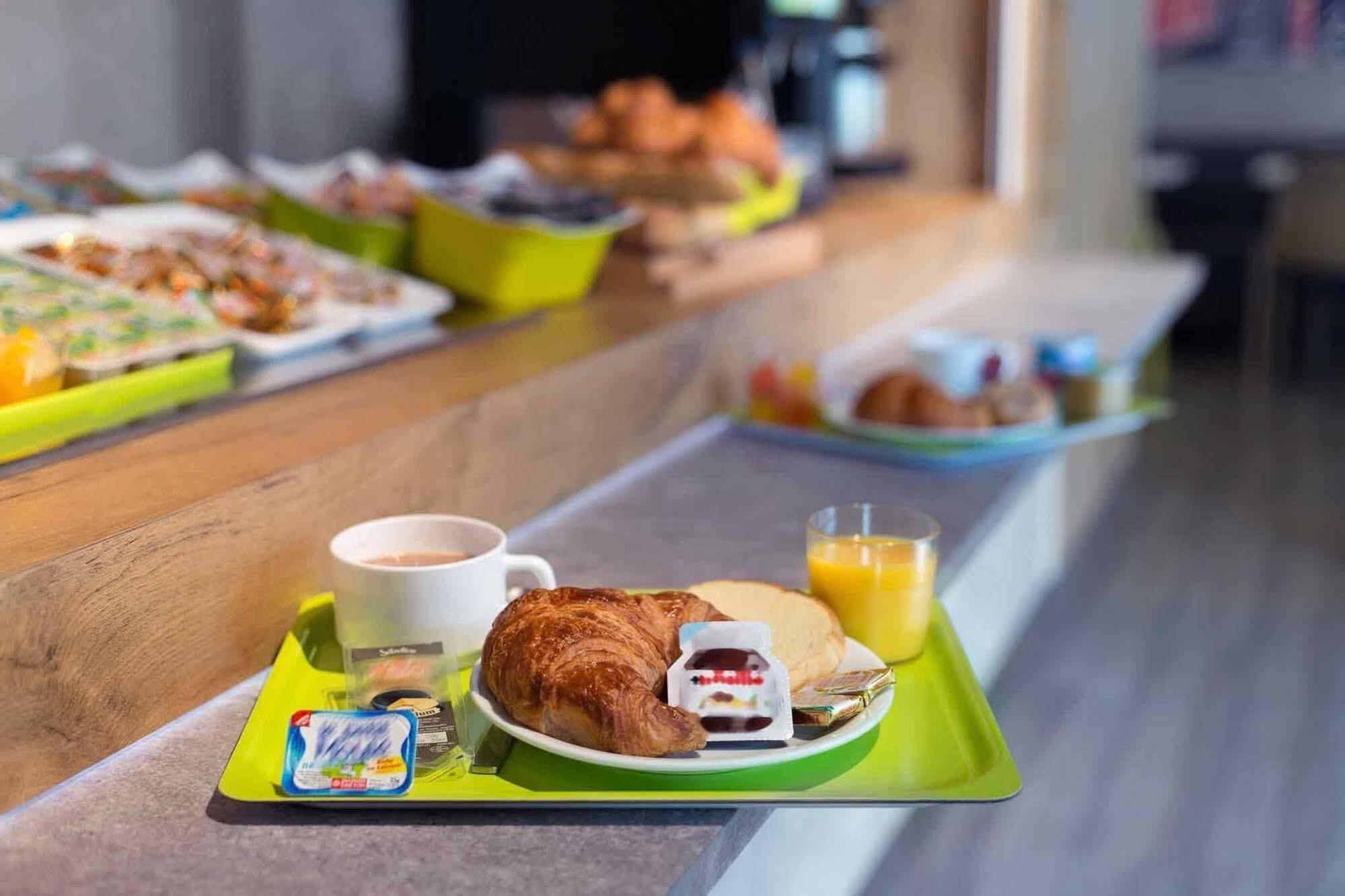 Ibis Budget Villefranche Limas Ngoại thất bức ảnh